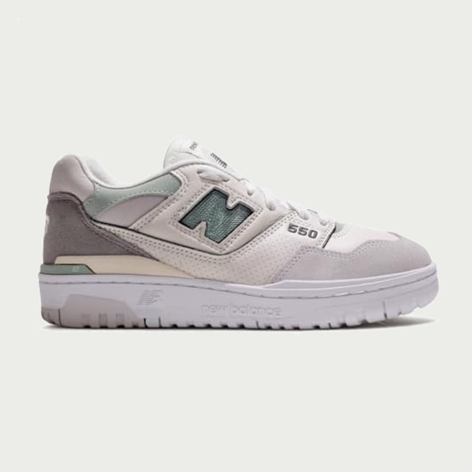 Tenis New Balance 550 Feminino, Branco/Cinza Claro, 35
