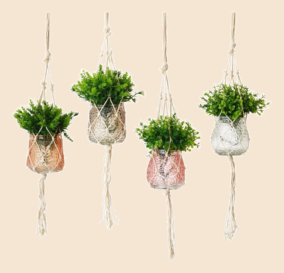 1 Vaso Decorativo de Vidro Colorido Com Macramê E Planta Artificial Inclusa
