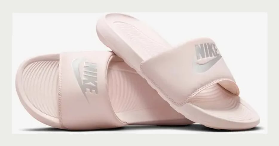 Chinelo Nike Victori One Feminino